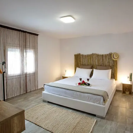 Апартаменты Perammos Loft Неа-Перамос